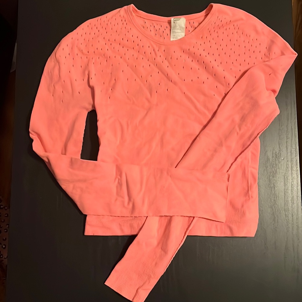 Fabletics shirt